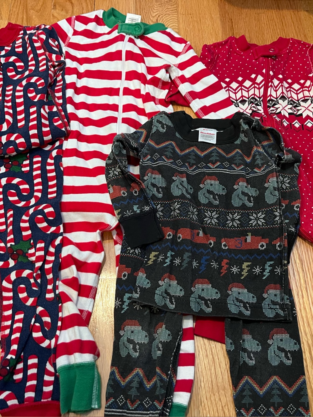 Hanna Andersson Kids Holiday Pajama Set - Red, White, Green, Navy, Black